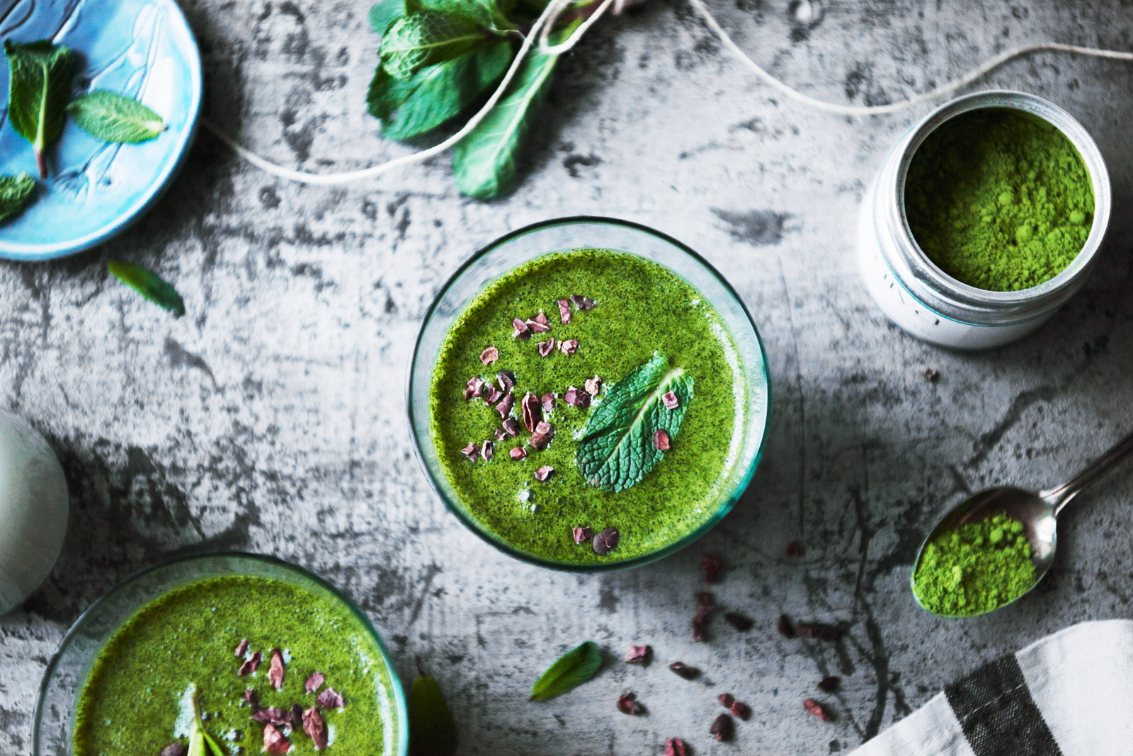 MATCHA MINT SMOOTHIE