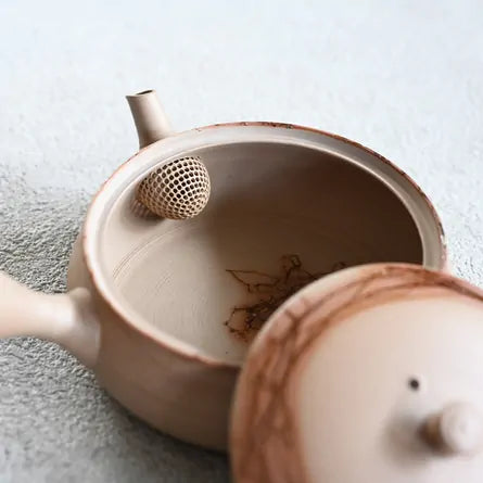 Yamada Yūtarō Hakudei Mogake Hira Kyusu – Handgefertigte Tokoname Teekanne aus Japan