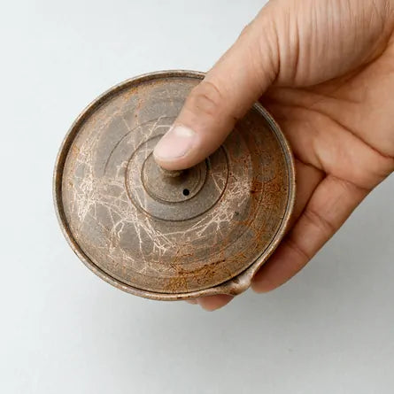 Jin Mogake Takatsuki Shiboridashi – Handgefertigter Tokoname Shiboridashi von Tanikawa Jin