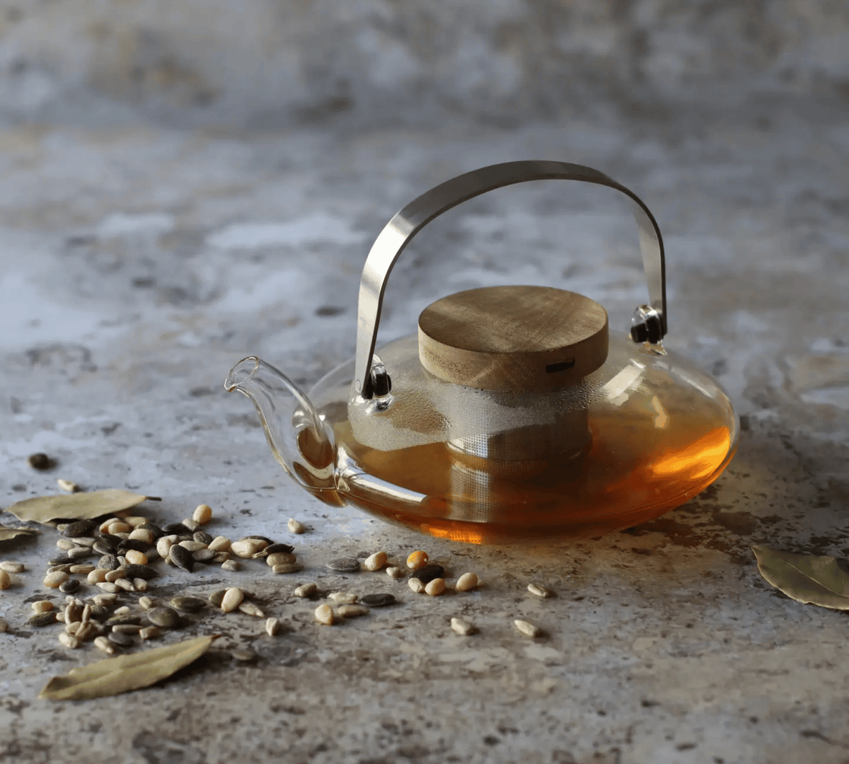 Teekanne aus Borosilikatglas mit Akaziendeckel 0.5L