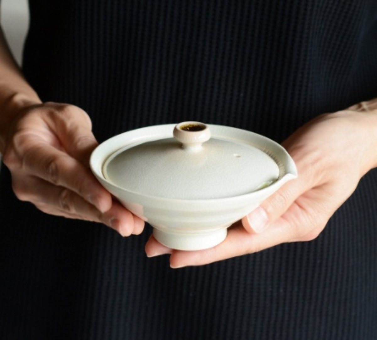 Shigaraki teapot from Sawa Hōza