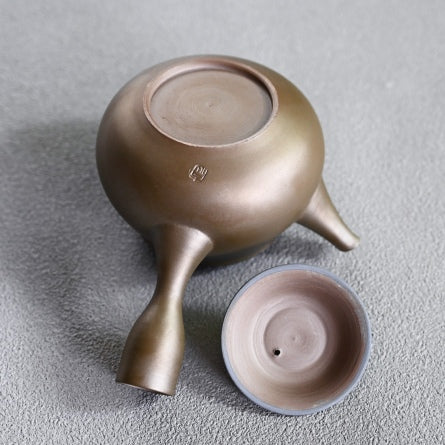 Taisen Shidei Daruma Kyusu