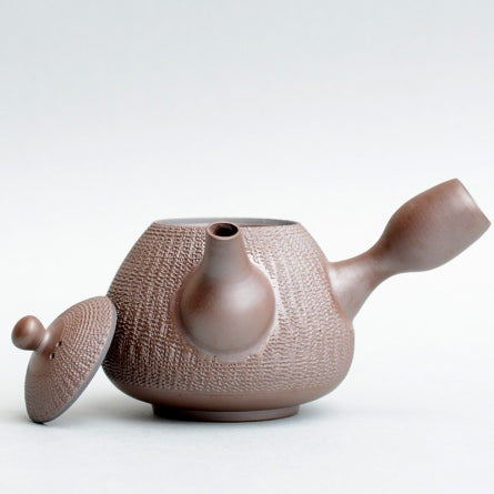 Nasugata Yokode Biri Kyusu